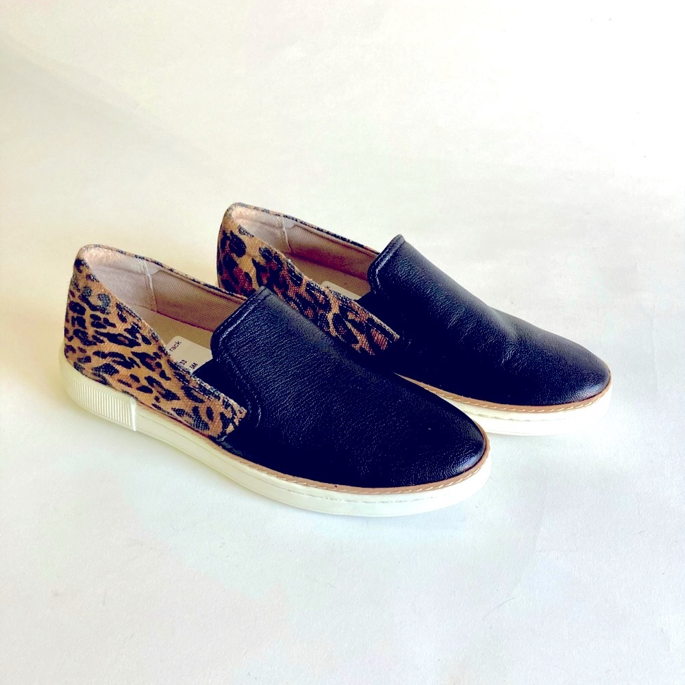 Naturalizer Animal Skin Canvas Black Leather Sneakers size 7.5